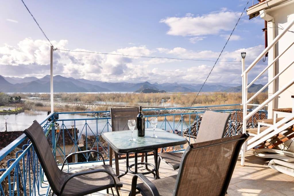 Sunny Balconies Apartments Skadar Lake Вирпазар Экстерьер фото
